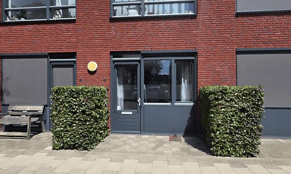 Studio · 30 m² · €1500,-