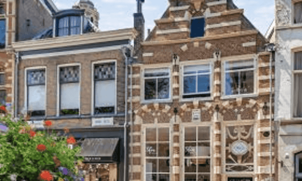 Huis · 140 m² · €2250,-