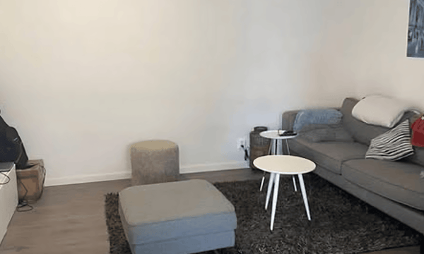 Studio · €800,-