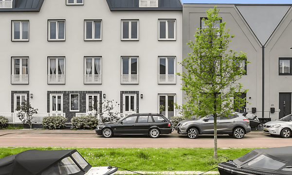 Huis | 198m² | €3495,-