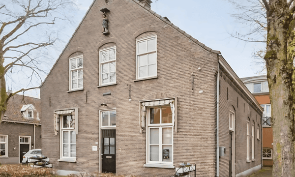 Huis | 104m² | €2800,-