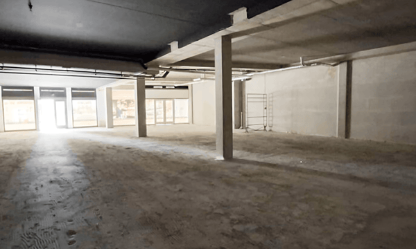 Bedrijfsruimte | 200m² | €300,-