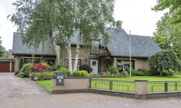 Huis | 295m² | €2450,-