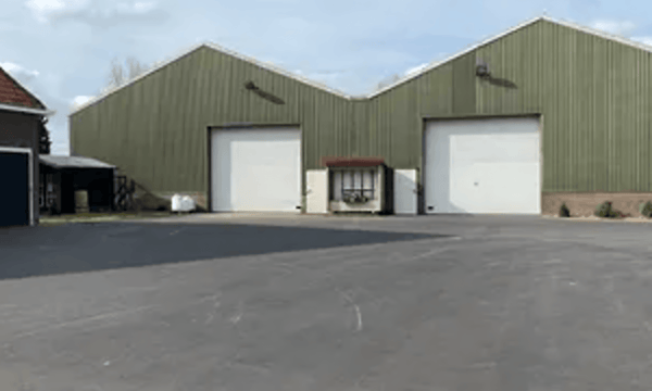Bedrijfsruimte | 450m² | €299,-
