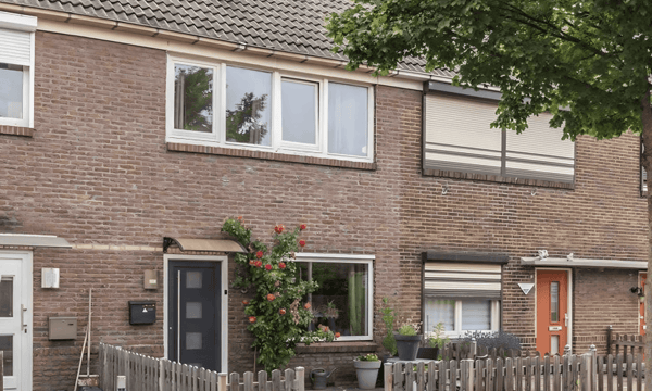 Huis | 100m² | €1250,-