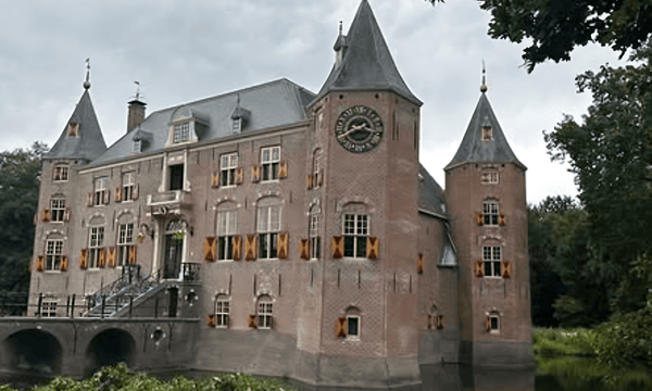 Huis | 84m² | €1930,-
