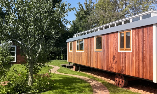 Huis | 400m² | €2620,-