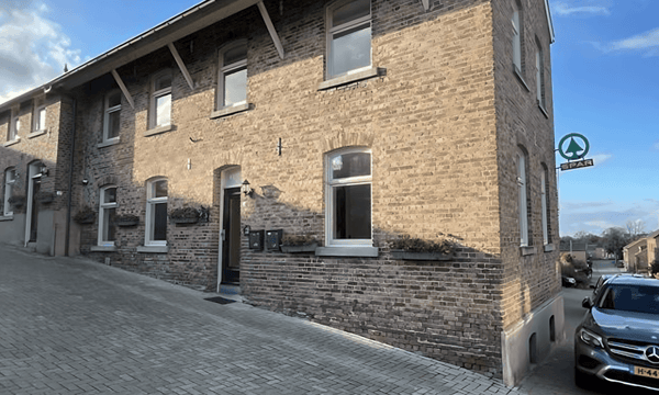 Huis | 130m² | €1350,-
