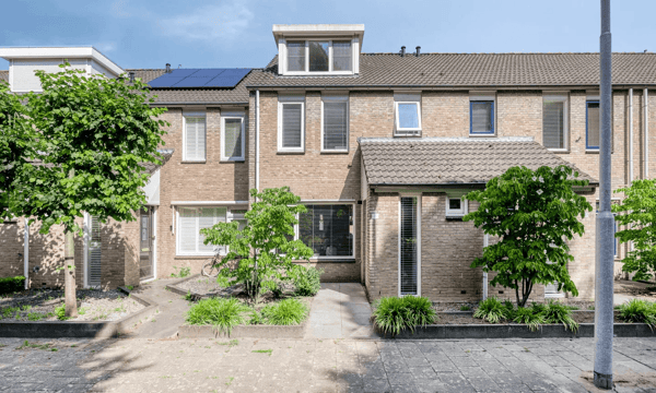 Huis | 142m² | €2150,-