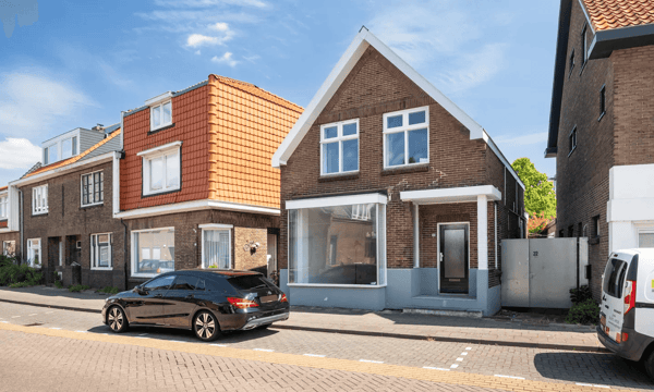 Huis | 106m² | €2200,-