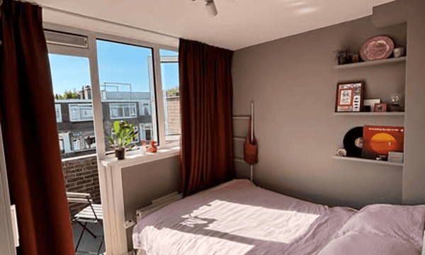 Kamer | m² | €620,-