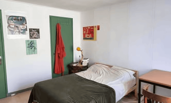 Kamer | m² | €588,-