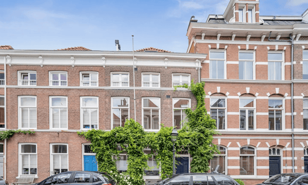 Huis | 220m² | €5000,-