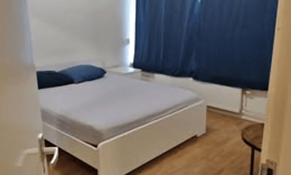 Kamer | m² onbekend | €700,-