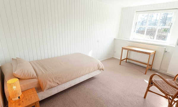 Kamer | m² onbekend | €957,-