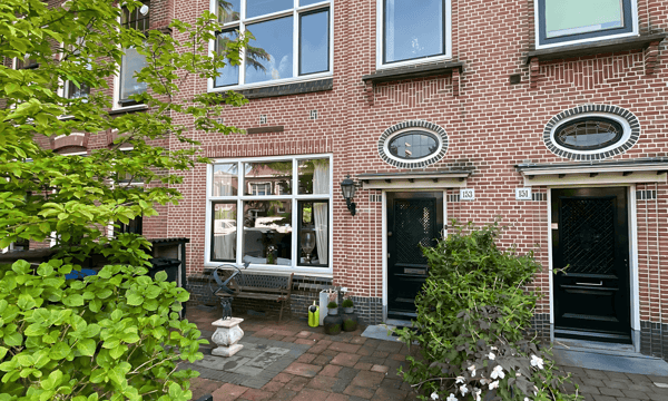 Huis | 176m² | €3450,-