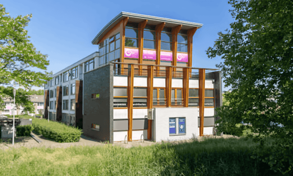 Bedrijfsruimte | 69m² | €1050,-