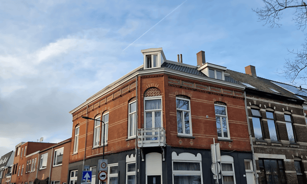 Studio | 49m² | €869,-