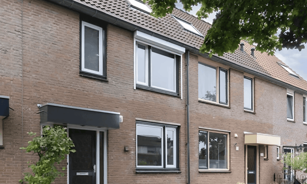 Huis | 97m² | €1950,-