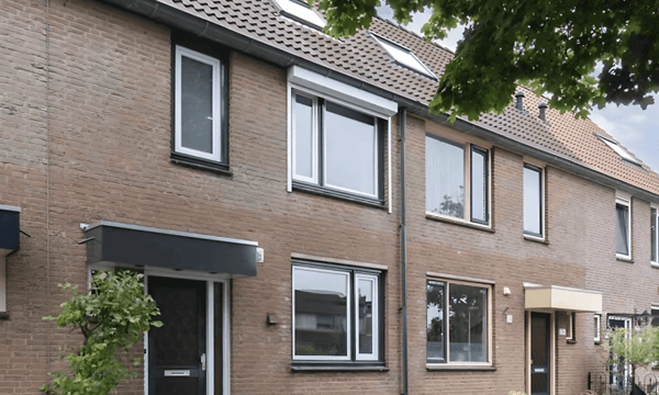 Huis | 97m² | €1950,-