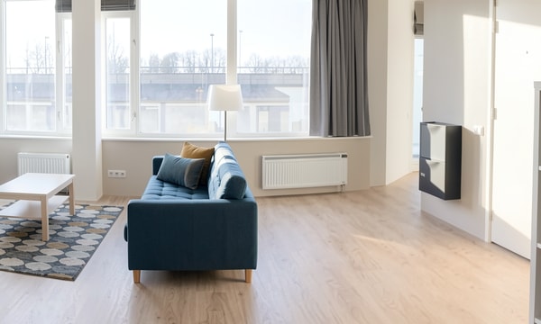 Studio | 50m² | €2468,-