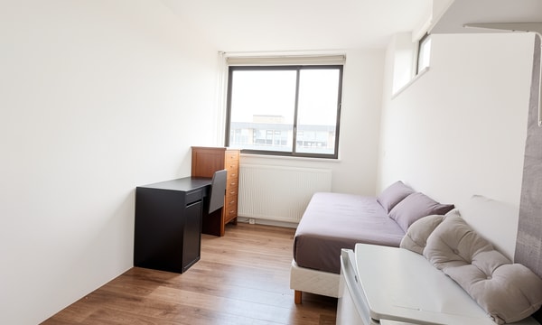 Kamer | m² onbekend | €1004,-
