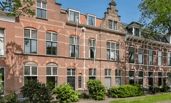 Huis | 248m² | €3250,-