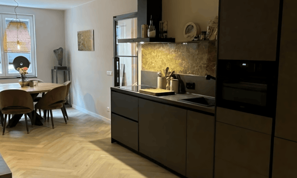 Huis | 120m² | €1550,-