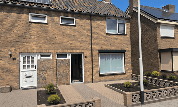 Huis | 127m² | €2150,-