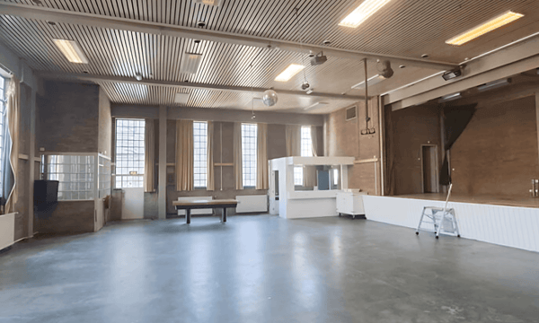 Bedrijfsruimte | 427m² | €2574,-