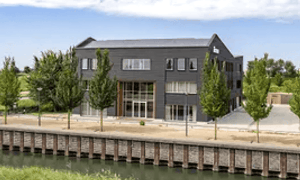 Kantoor | 660m² | €299,-