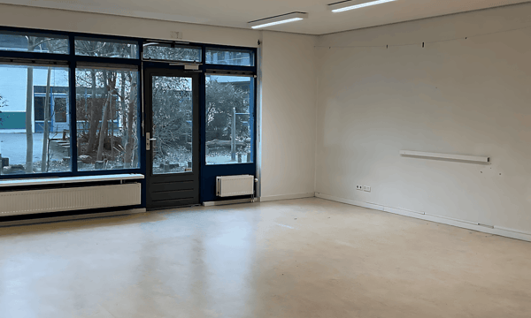 Bedrijfsruimte | 60m² | €150,-