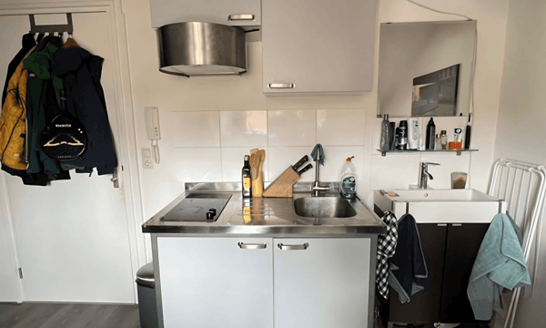 Kamer | 19m² | €666,-