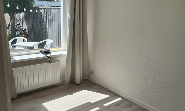 Kamer | 12m² | €400,-