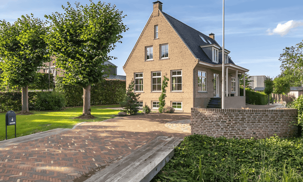 Huis | 290m² | €7000,-