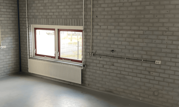 Bedrijfsruimte | 56m² | €310,-