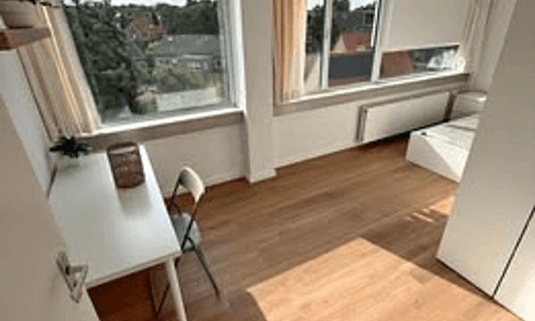 Huis | m² onbekend | €737,-