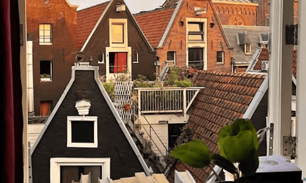 Kamer | m² onbekend | €1023,-