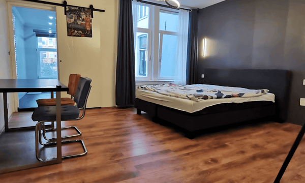 Studio | 30m² | €1900,-