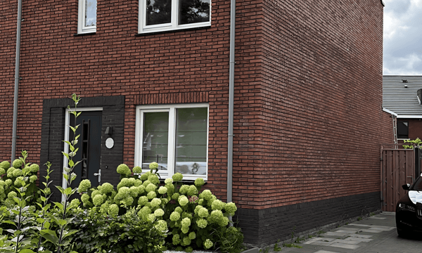 Huis | 132m² | €1795,-