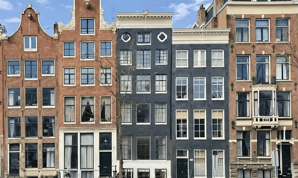 Huis | 251m² | €6950,-
