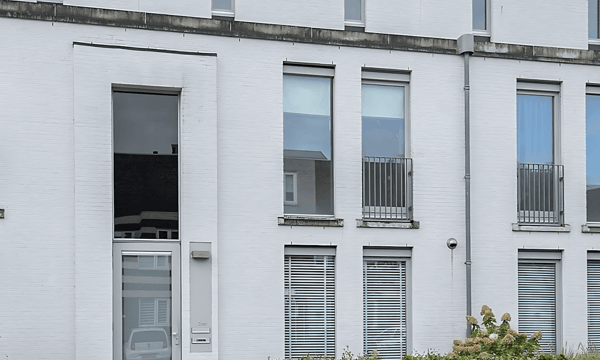Huis | 93m² | €1975,-
