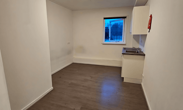 Kamer | 10m² | €366,-