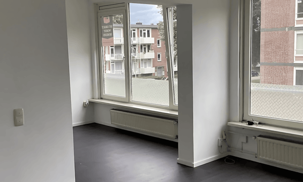 Huis | 81m² | €400,-