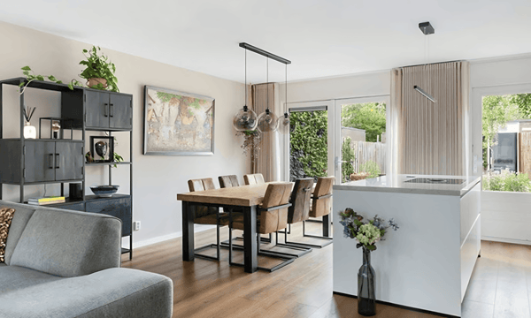 Huis | 103m² | €2750,-