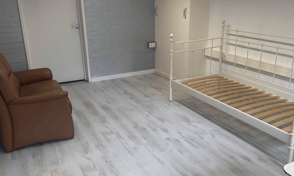 Kamer | 18m² | €595,-