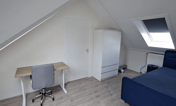 Kamer · 30 m² · €900,-
