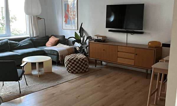 Kamer · 110 m² · €1250,-