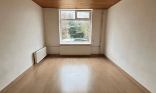 Kamer · 30 m² · €425,-