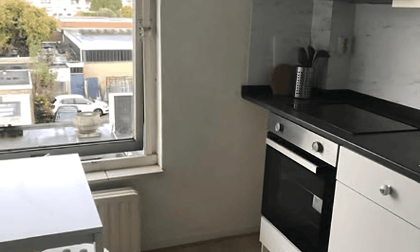 Kamer | m² onbekend | €375,-